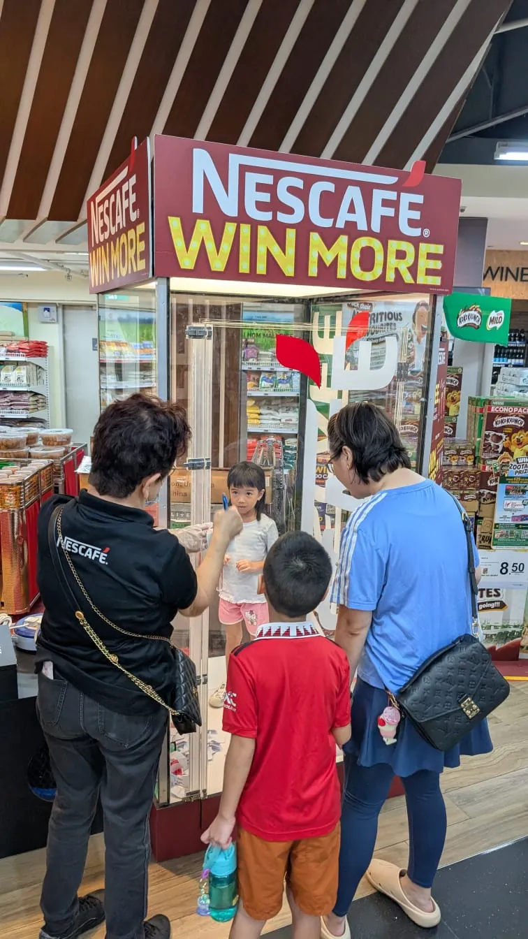 Kích hoạt thương hiệu tại siêu thị Singapore